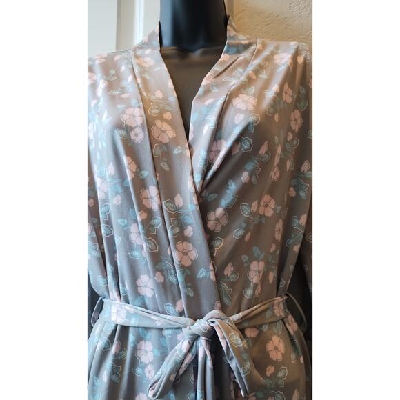 Nanette Lepore women's  2pc robe and Short Sleepwear Sz L/G. - Picture 2 of 16